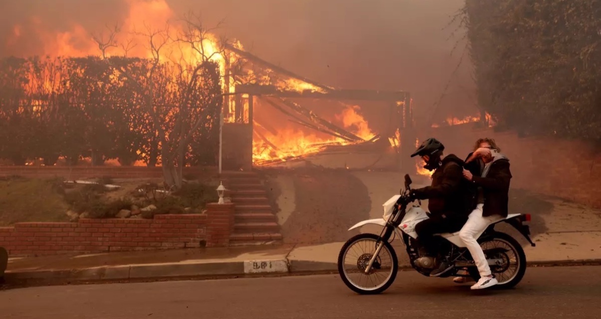 Patrick R Hildebrand “PJ” – Amazing Music Store & Surron By The Sea